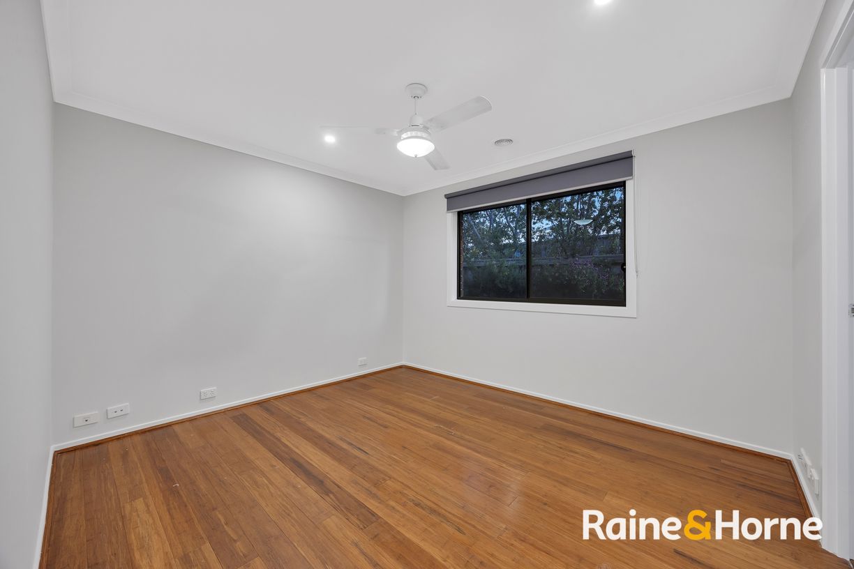 10 Crissa Street — photo 16 of 27