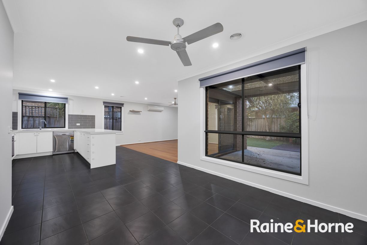 10 Crissa Street — photo 10 of 27