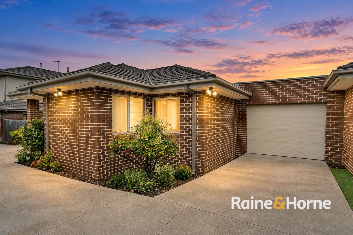2/35 Cropley Crescent — photo from Raine & Horne Tarnina