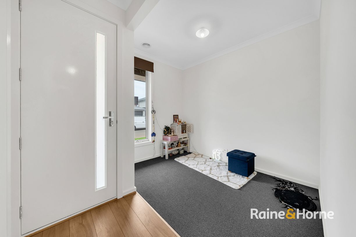 26 Pedra Avenue — photo 3 of 26