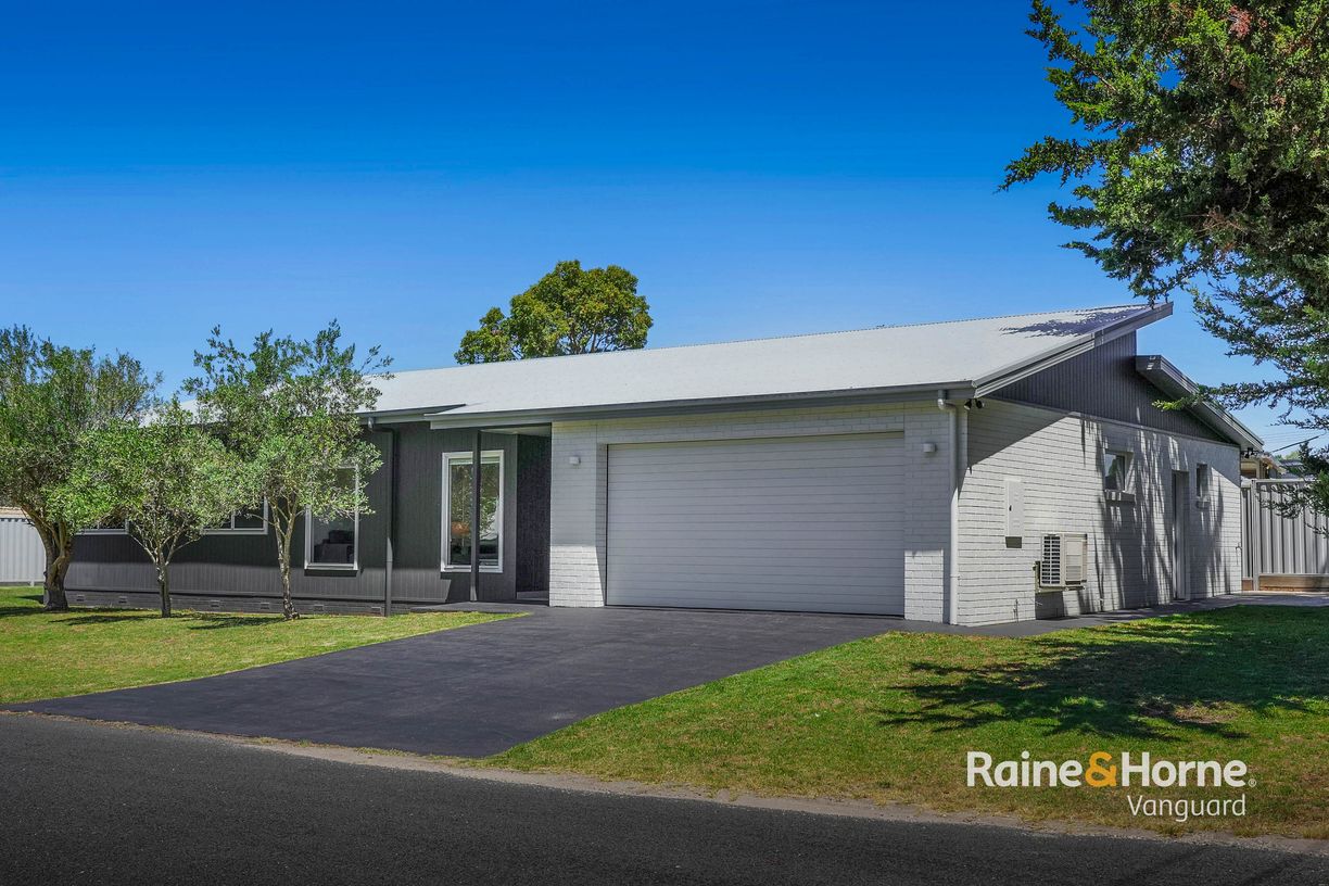50 National Park Road — photo 3 of 23