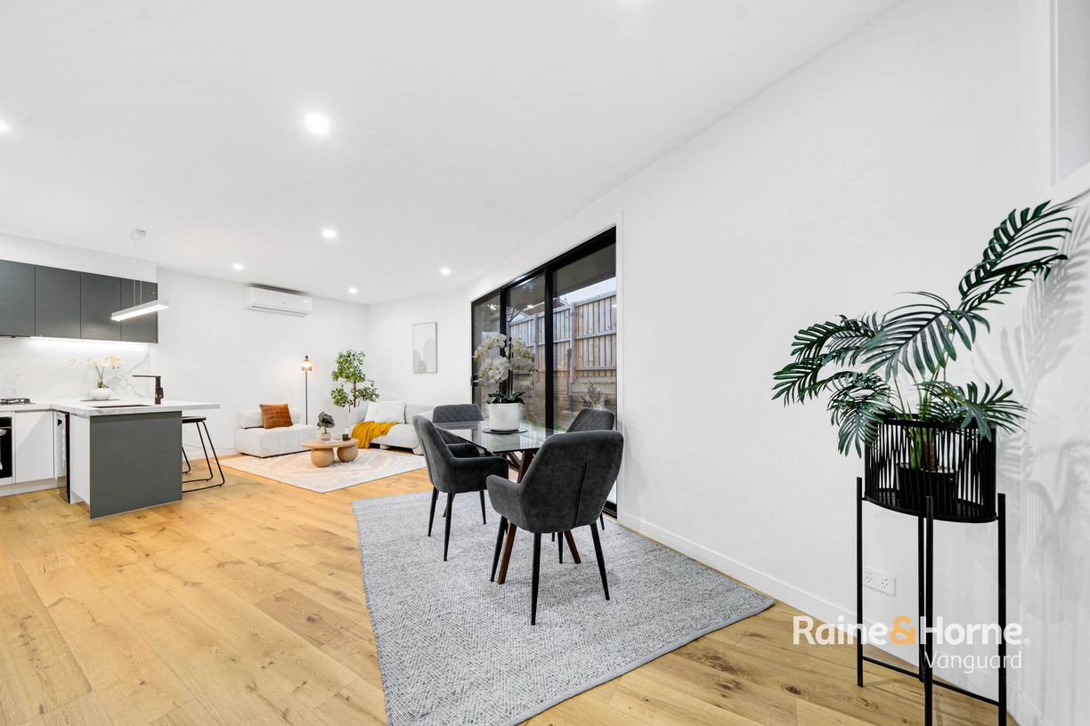 4/22 Dorrington Avenue — photo 3 of 27