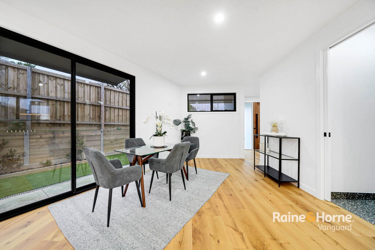 4/22 Dorrington Avenue — photo 4 of 27