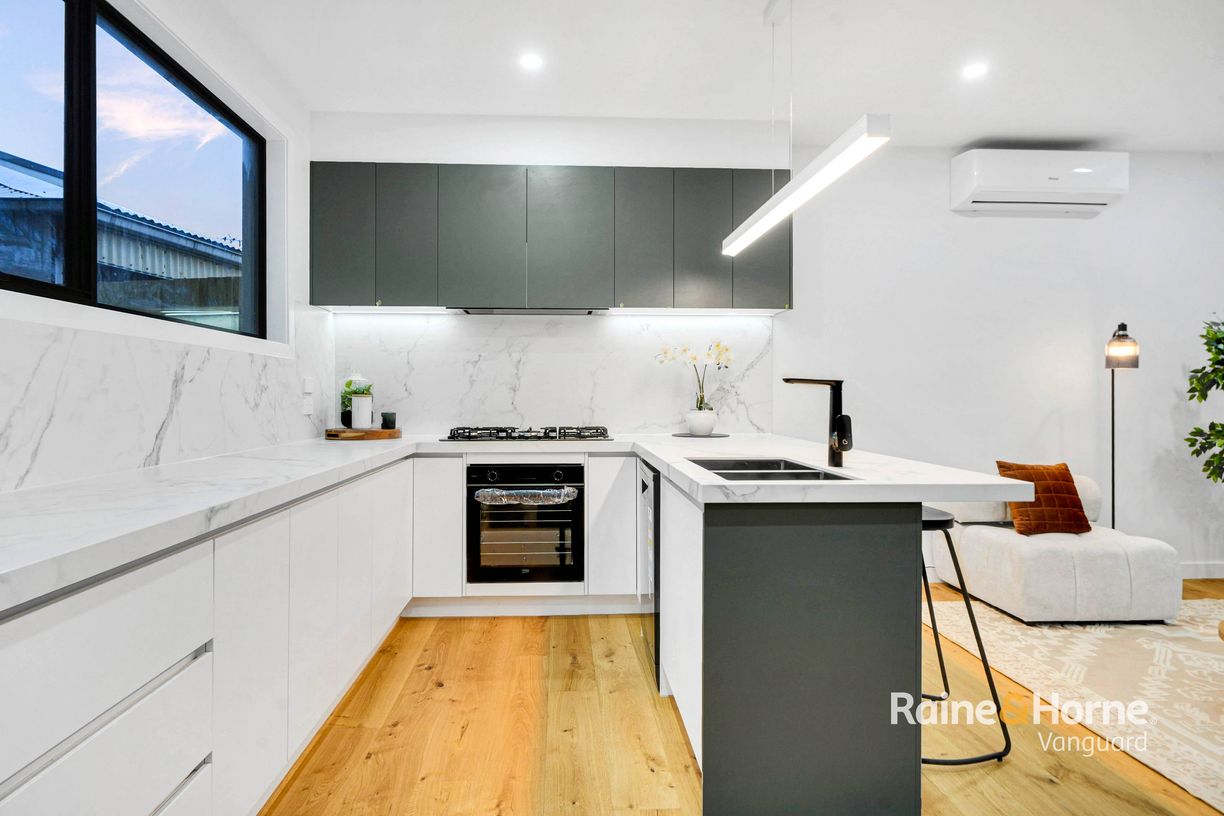 4/22 Dorrington Avenue — photo 6 of 27