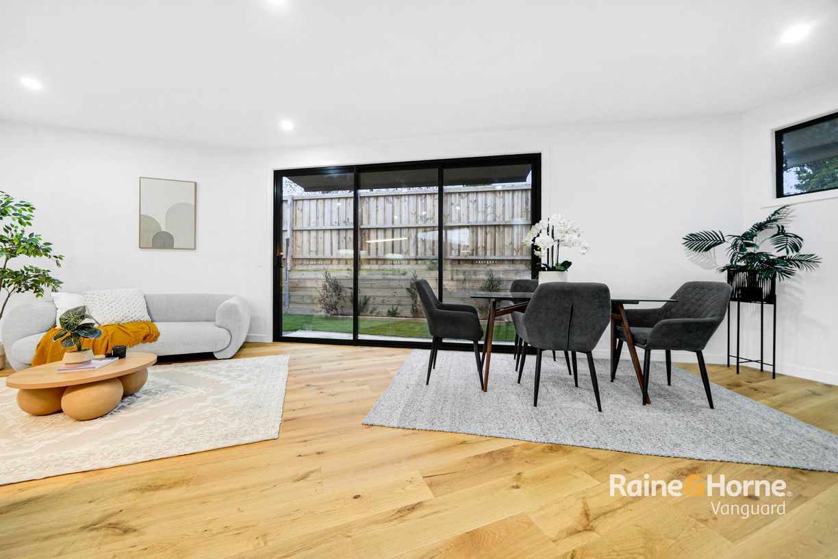 4/22 Dorrington Avenue — photo 5 of 27