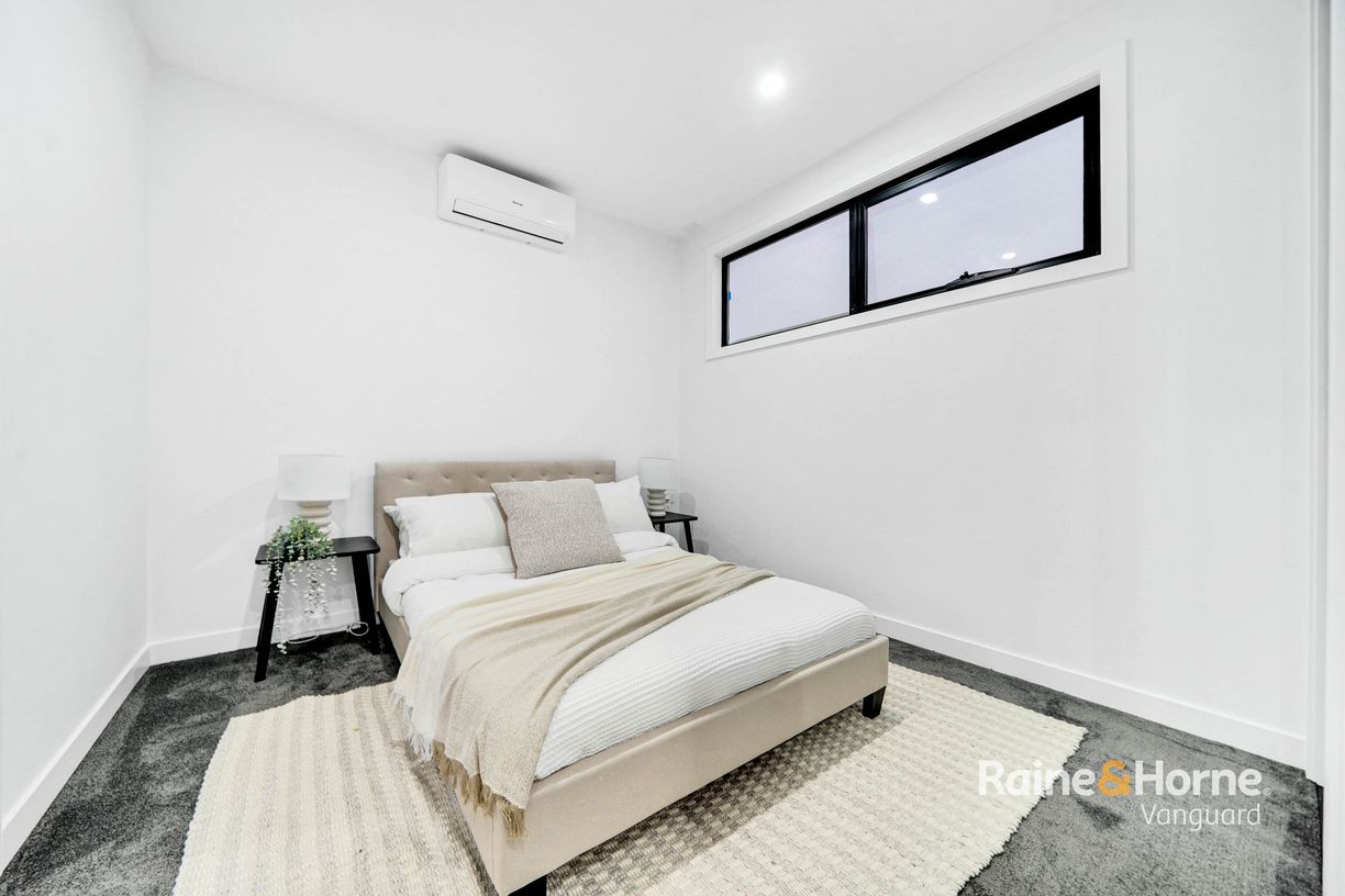 4/22 Dorrington Avenue — photo 13 of 27