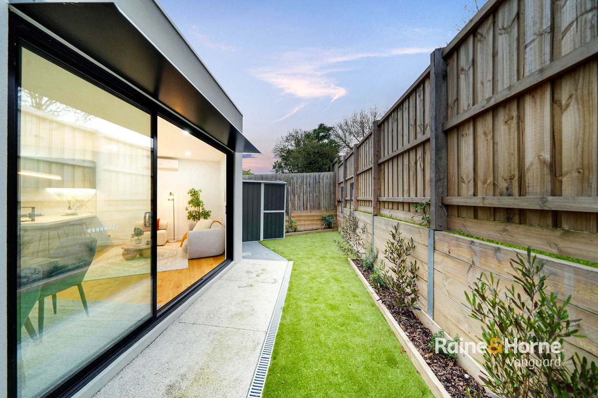 4/22 Dorrington Avenue — photo 19 of 27