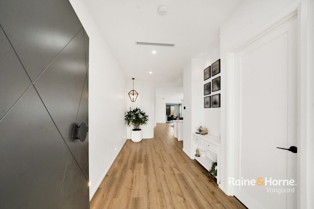 23 Cygnet Way — photo 4 of 22