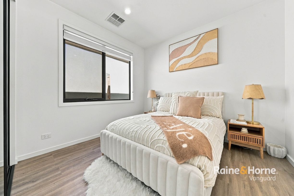 18 Light Street — photo 12 of 17