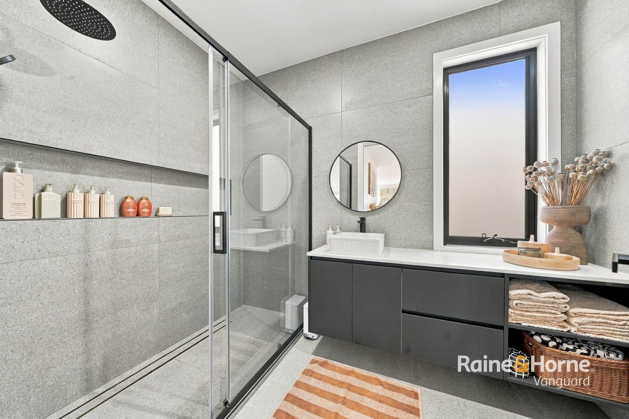 18 Light Street — photo 15 of 17