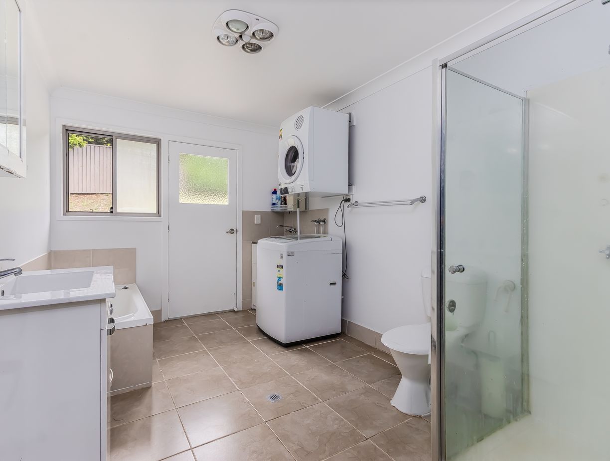 7/1 Castle Field Drive — photo 16 of 17