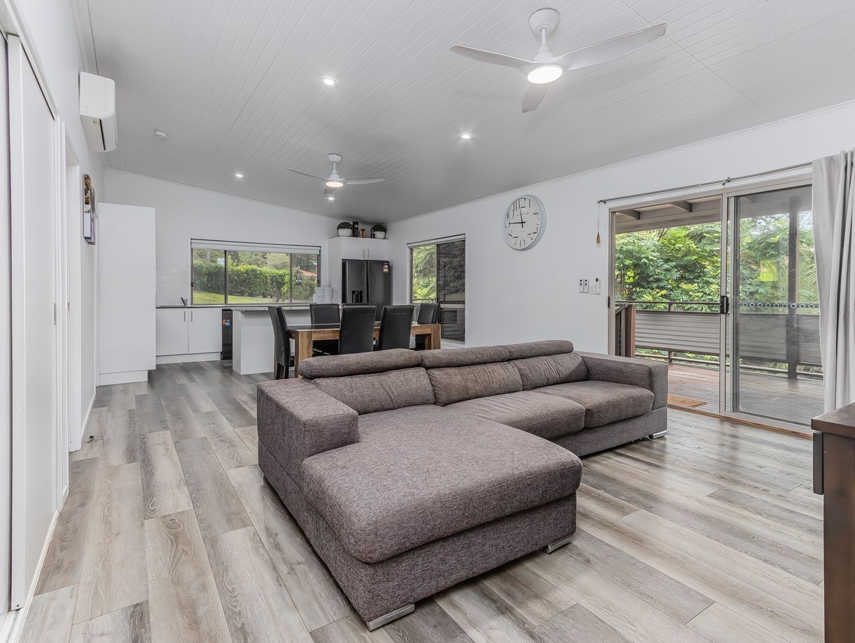 7/1 Castle Field Drive — photo 3 of 17