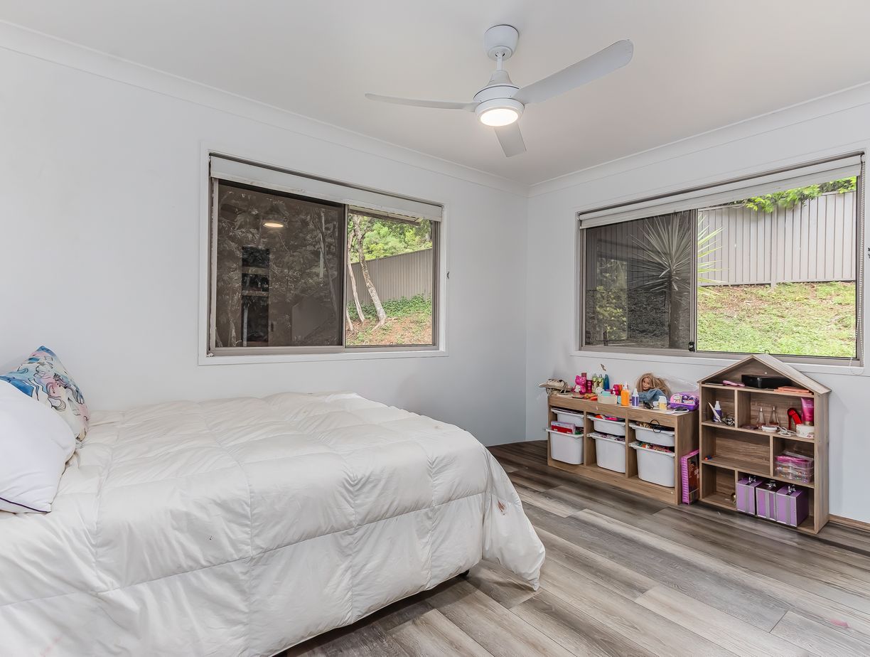 7/1 Castle Field Drive — photo 12 of 17