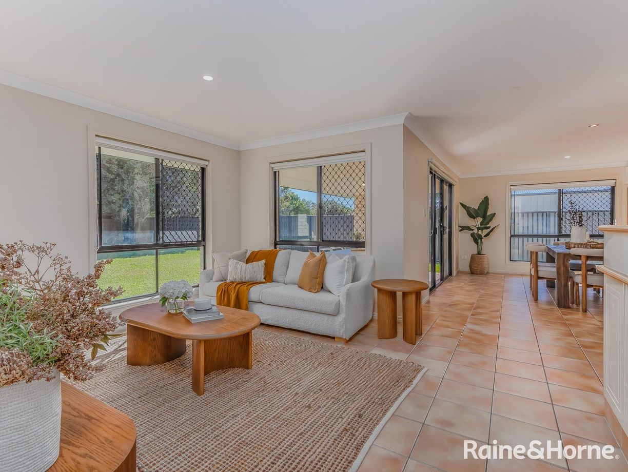 24 Taylor Drive — photo 6 of 29