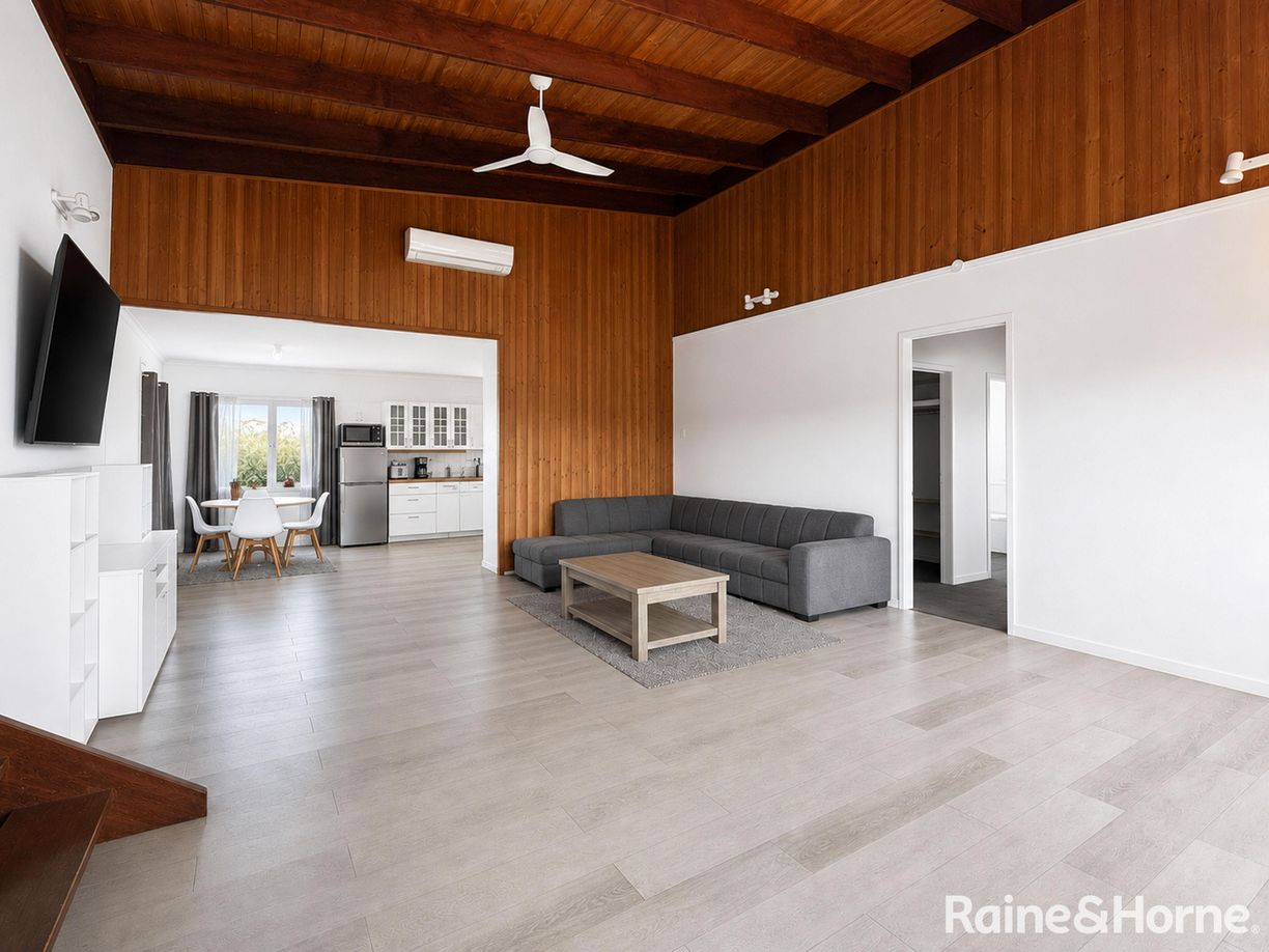 2-4 Mcleod Street — photo 2 of 15