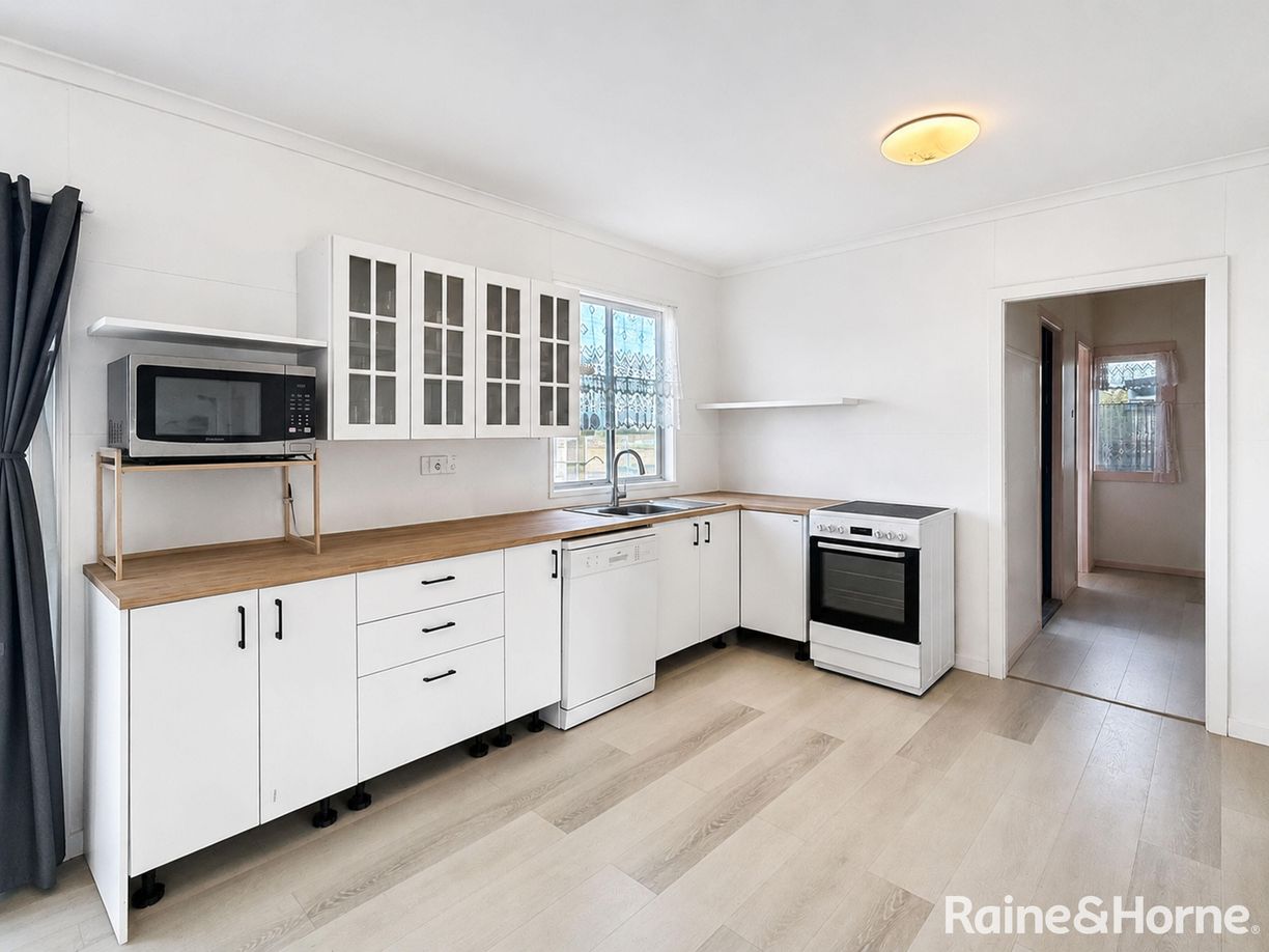 2-4 Mcleod Street — photo 5 of 15