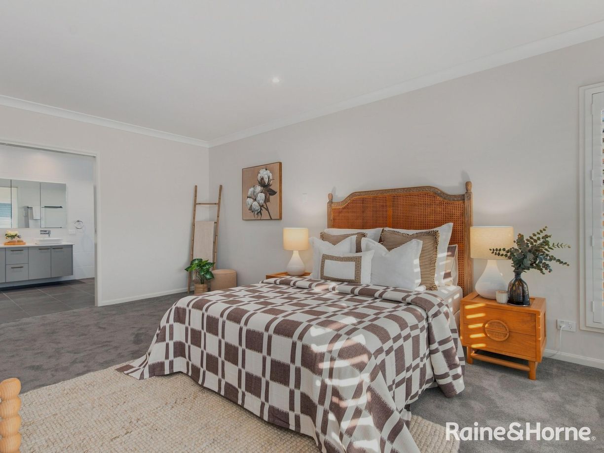 8 Hemlock Street — photo 21 of 30