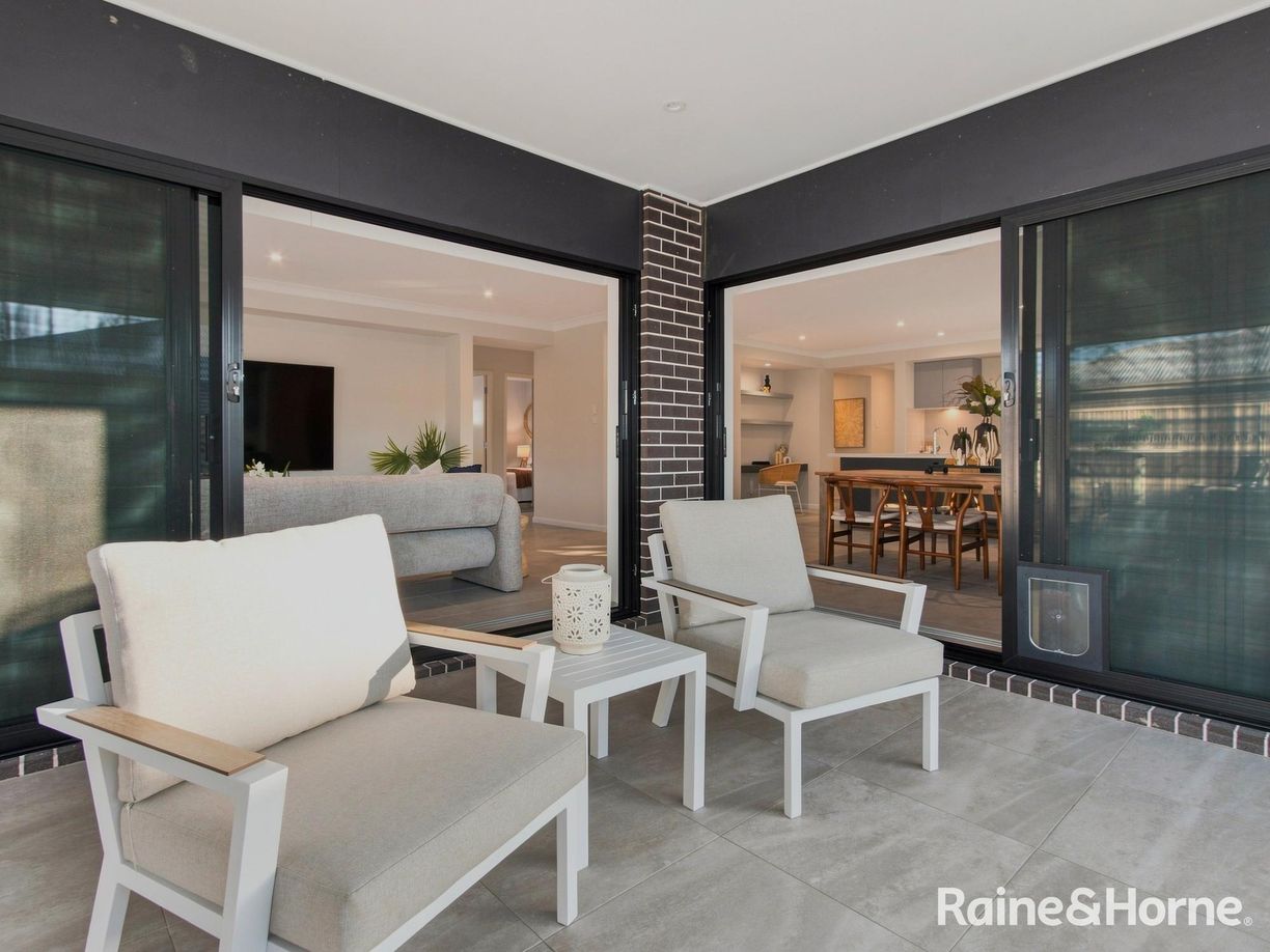 8 Hemlock Street — photo 17 of 30