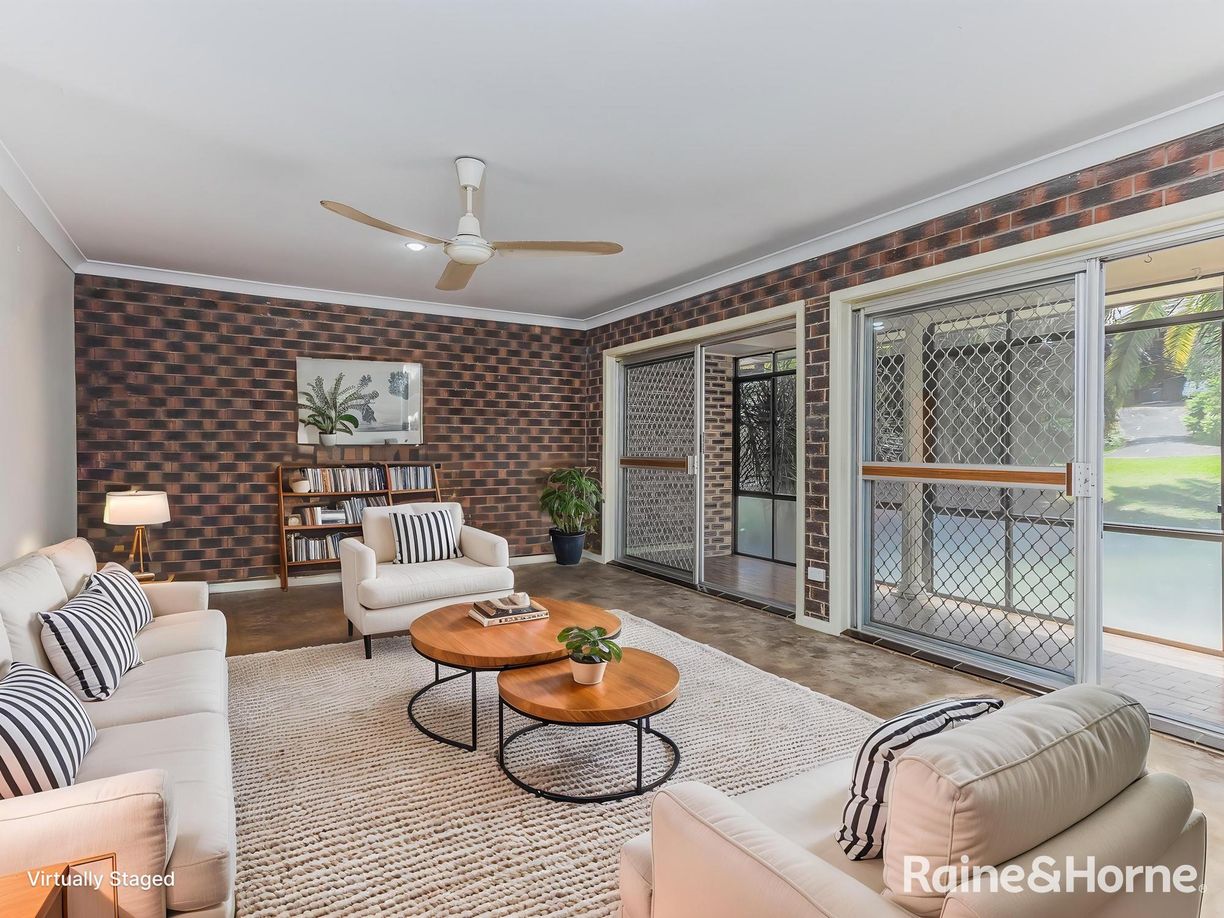 28 Tombonda Road — photo 2 of 21