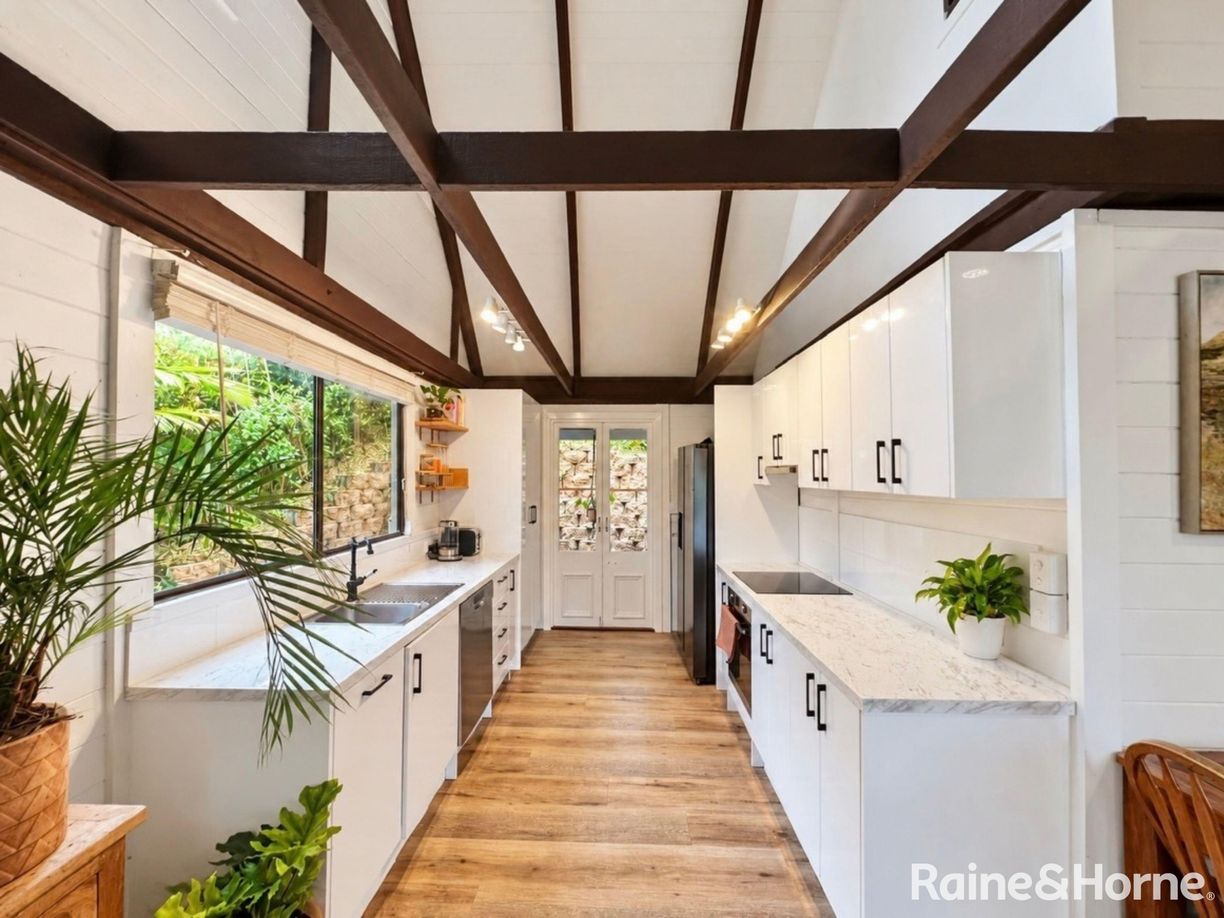 2/35 Hall Drive — photo 3 of 20