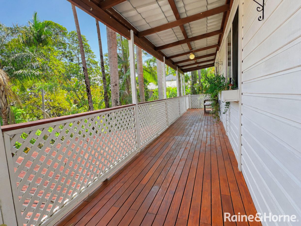 2/35 Hall Drive — photo 13 of 20