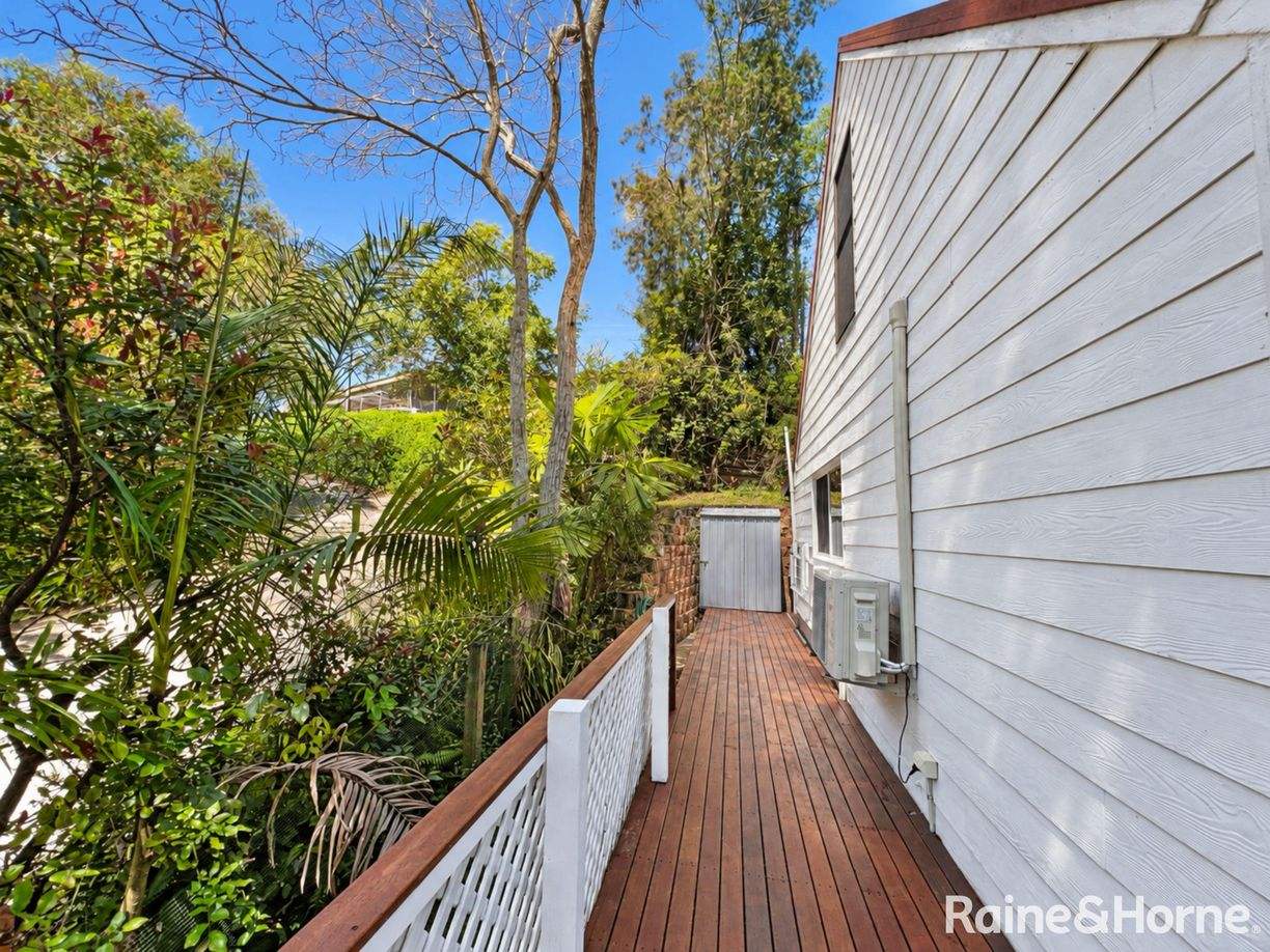 2/35 Hall Drive — photo 14 of 20