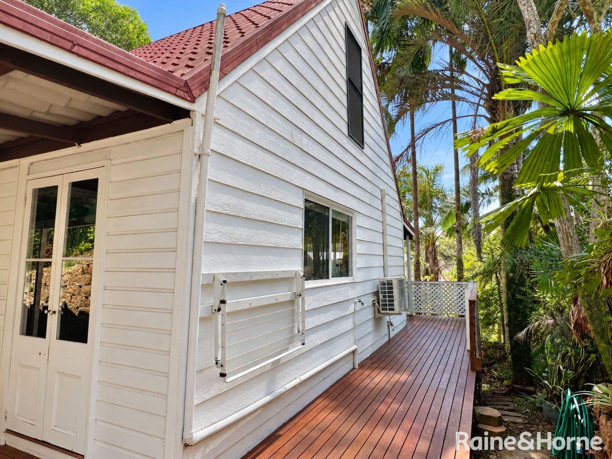 2/35 Hall Drive — photo 15 of 20
