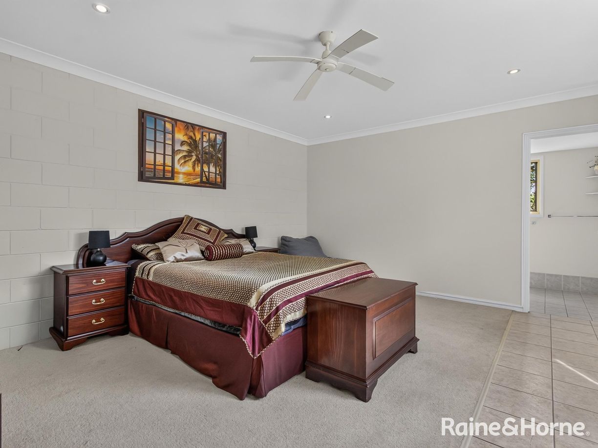 5 The Plateau — photo 25 of 29