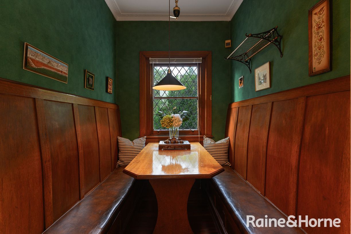 9 Kimbarra Road — photo 6 of 12