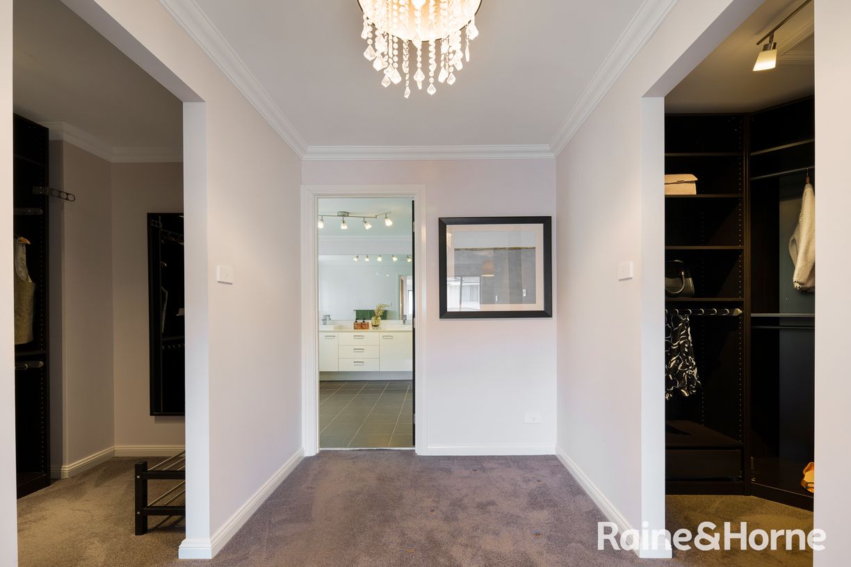 5 Anoushka Place — photo 18 of 22