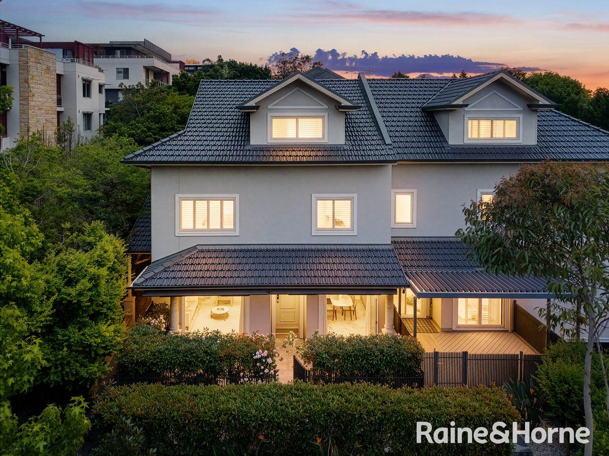 1/10 Bobbin Head Road — photo from Raine & Horne Pymble