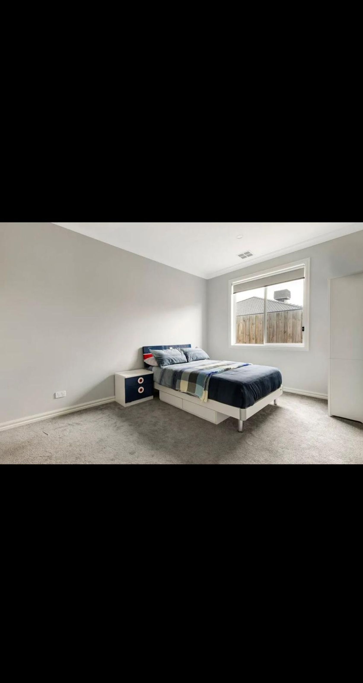 35 Templetonia Circuit — photo 11 of 14