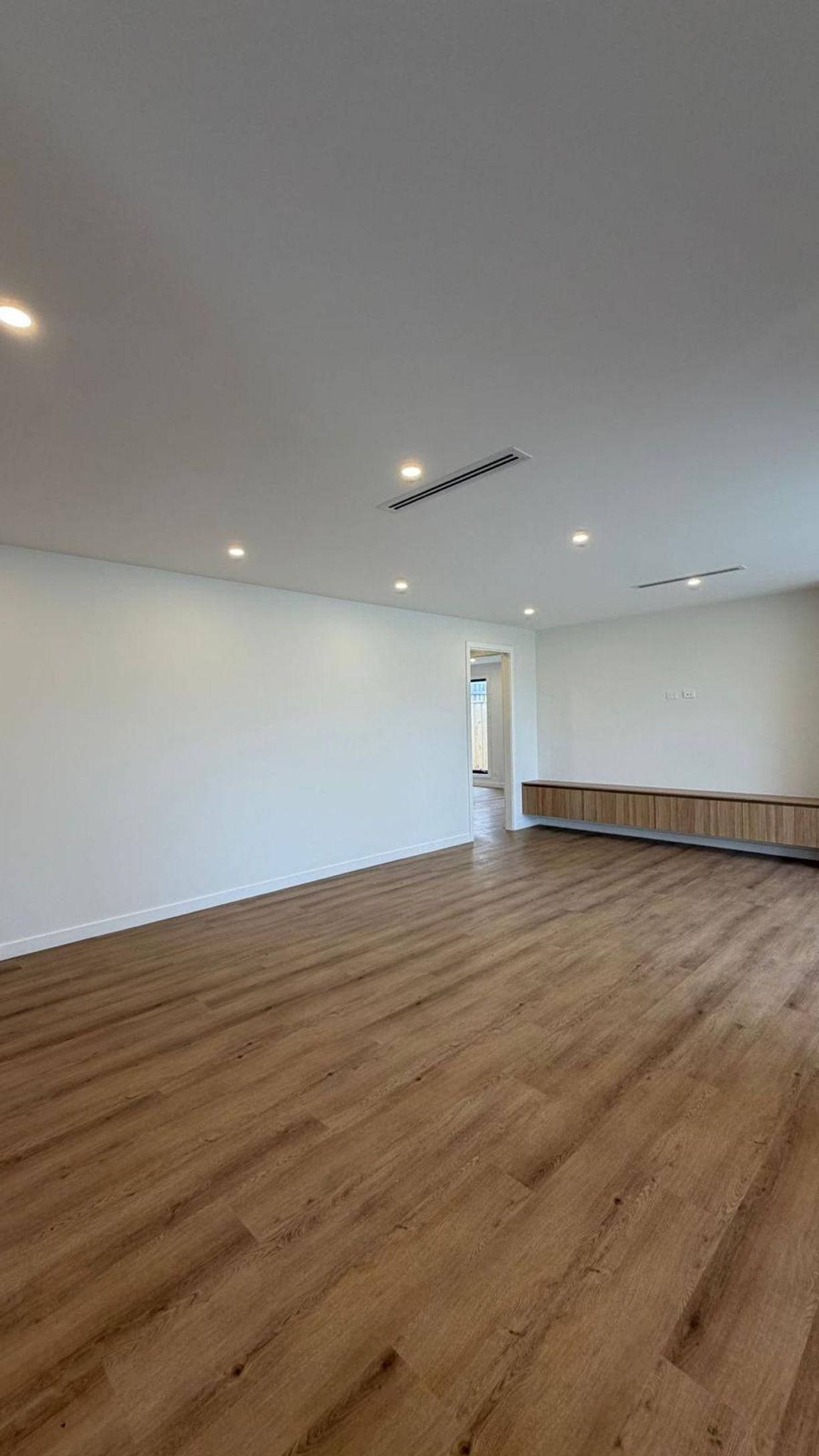 Kurrajong Road, Mickleham VIC — photo 4 of 13
