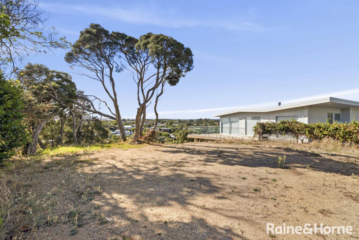 34 Valley Drive — photo 6 of 7