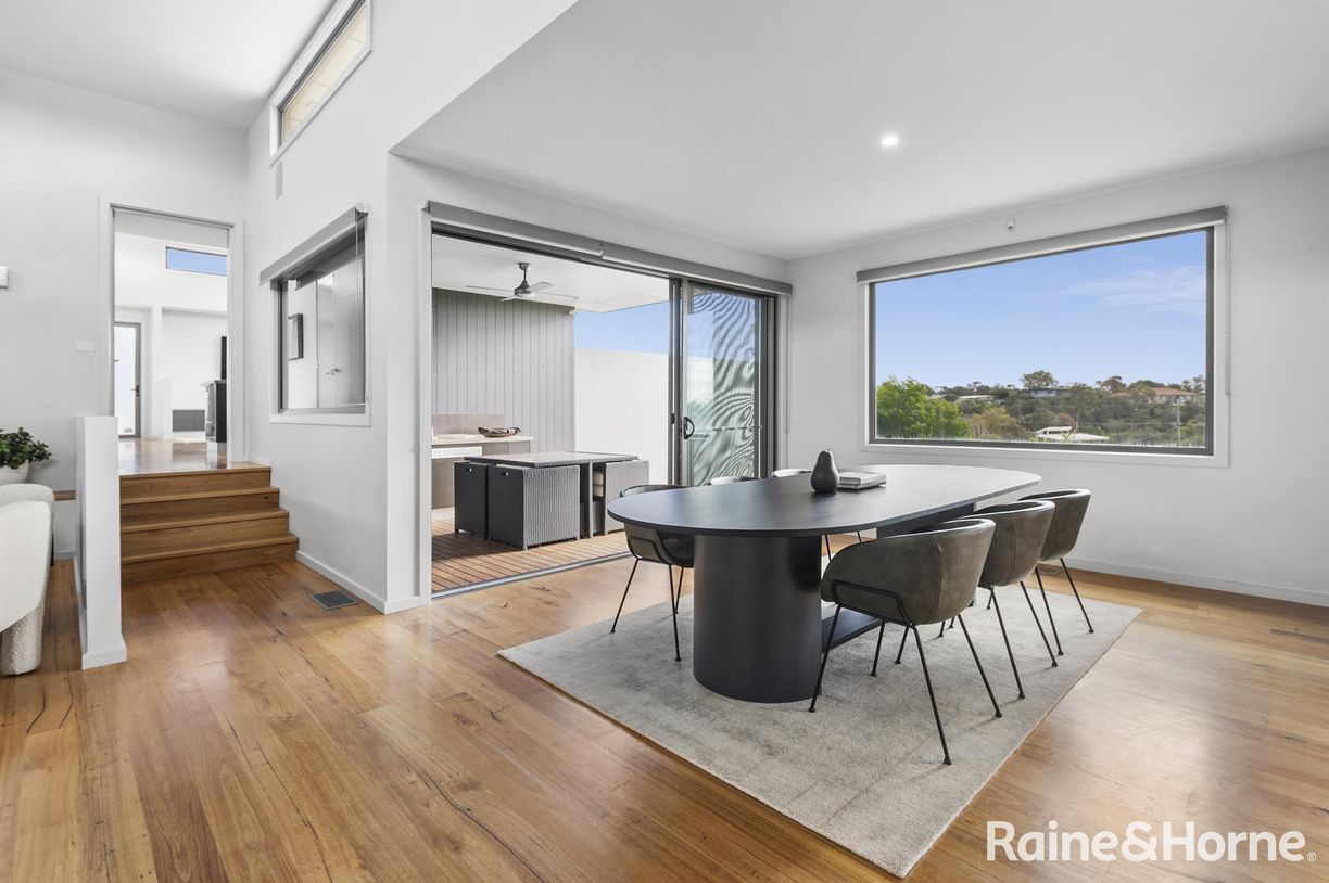 144 Weeroona Street — photo 5 of 21