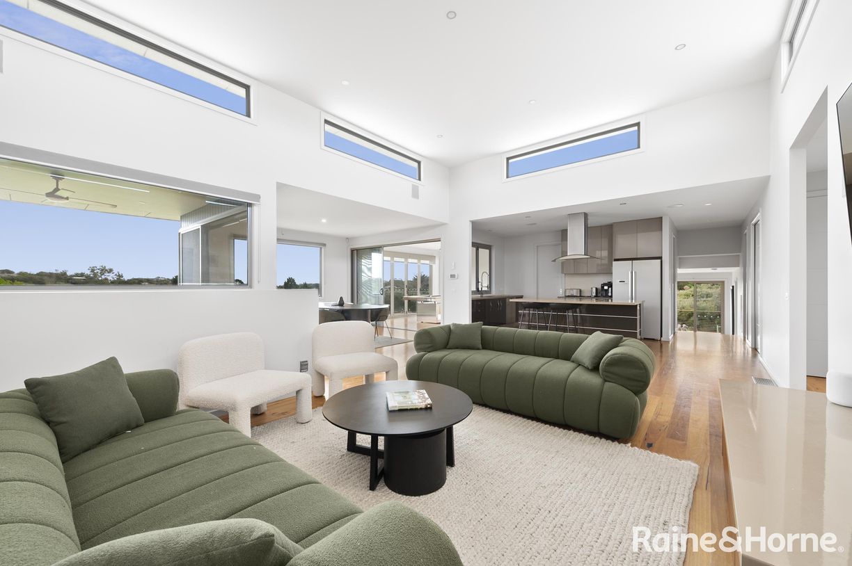 144 Weeroona Street — photo 2 of 21