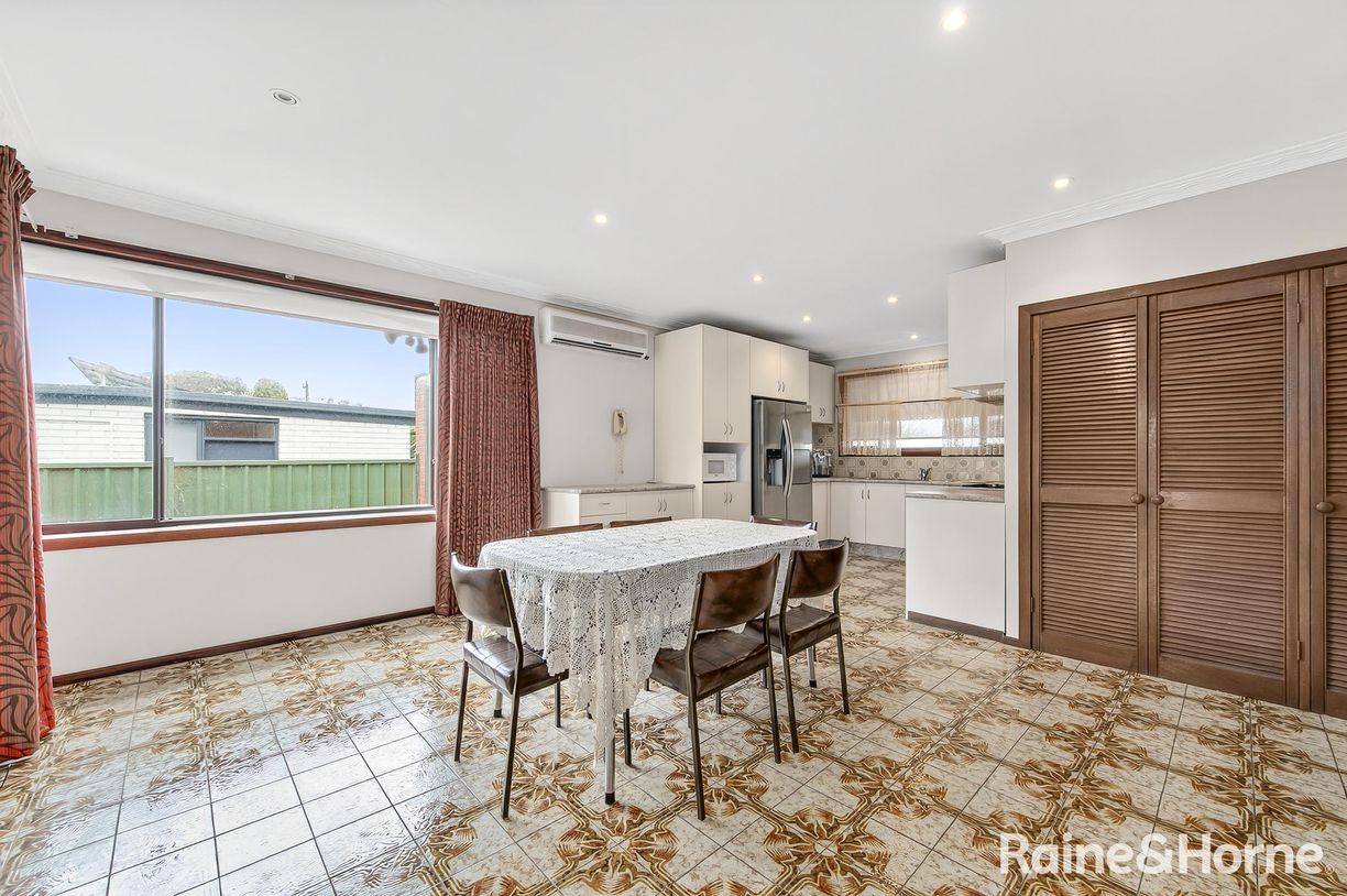 22 Yaringa Court — photo 4 of 10