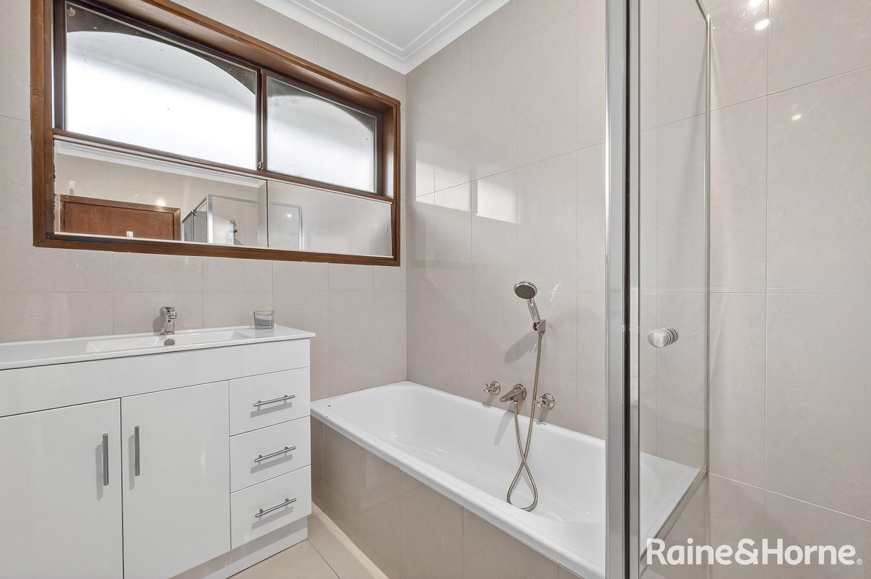 22 Yaringa Court — photo 8 of 10
