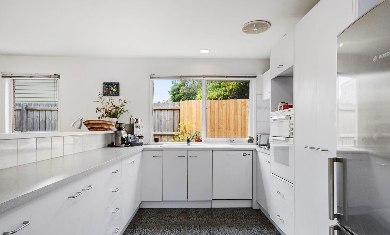 1 Albert Avenue — photo from Raine & Horne Shoreline