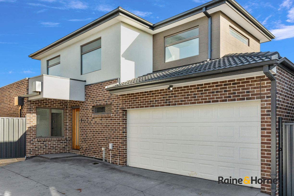 2/179 Palmerston Road — photo from Raine & Horne Shoreline