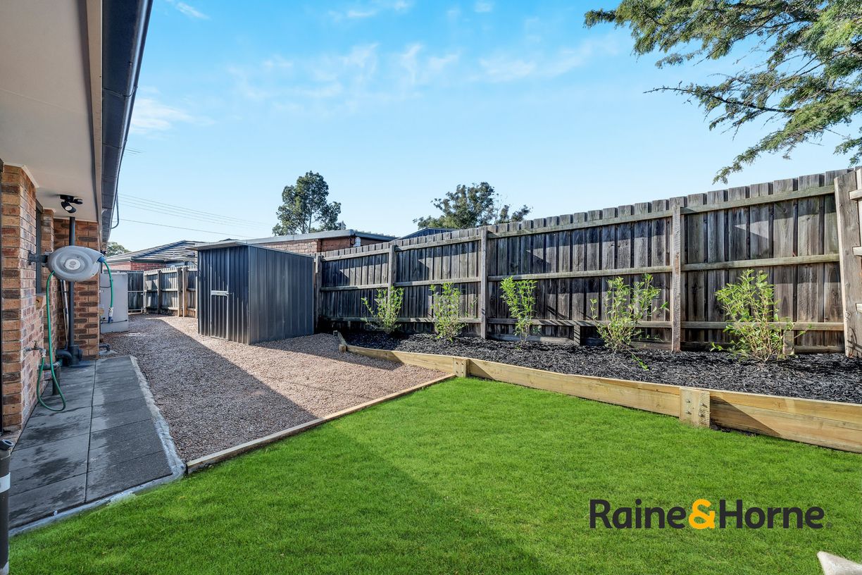 1/4 Bainbridge Court — photo 9 of 14