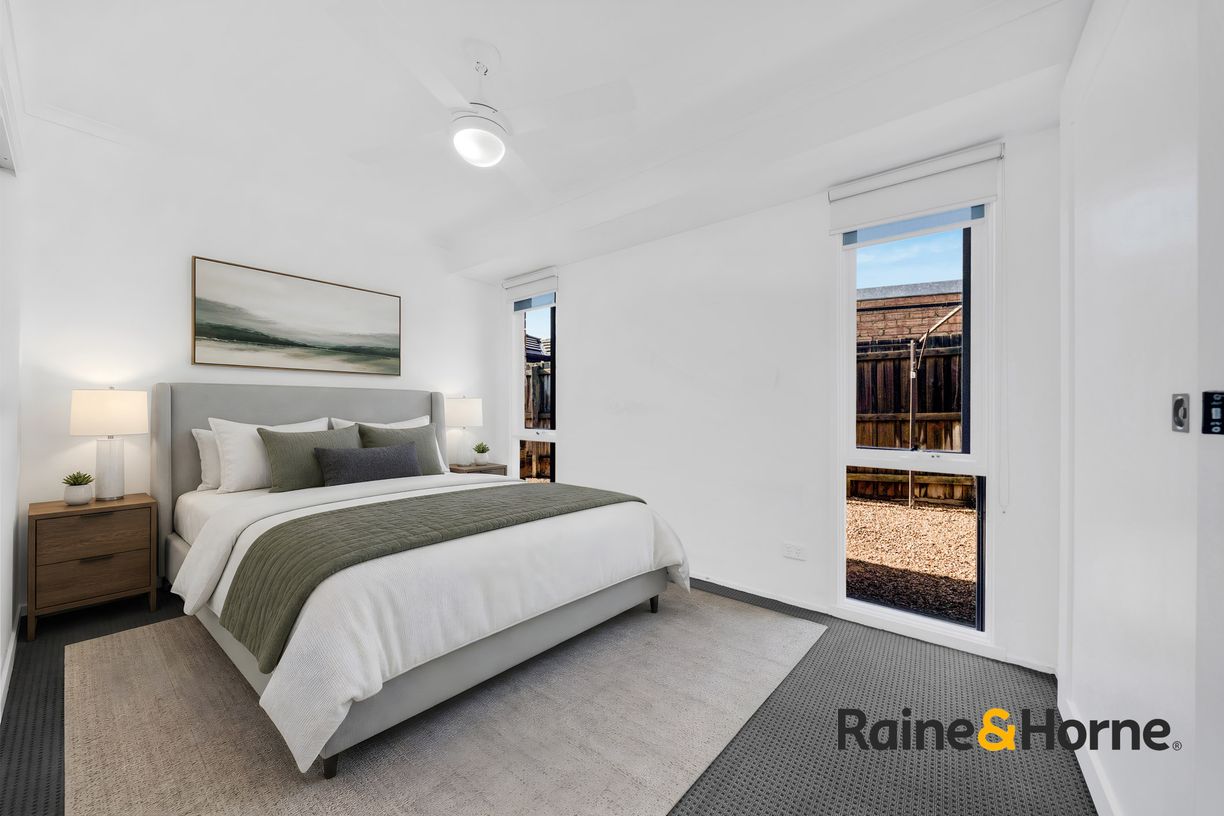 1/4 Bainbridge Court — photo 3 of 14