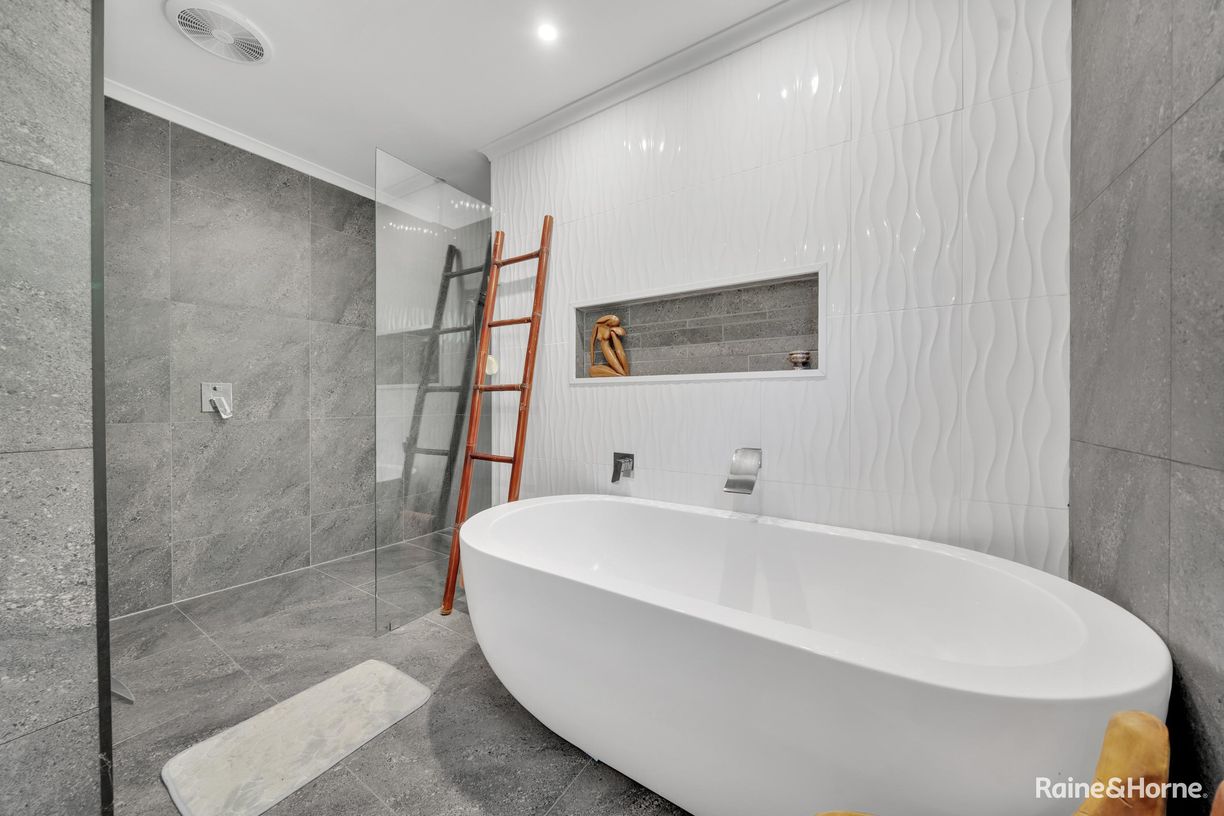 119 Dundas Street — photo 12 of 28