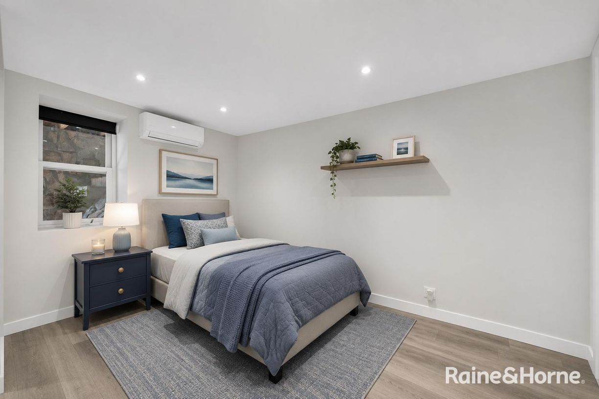 119 Dundas Street — photo 18 of 28