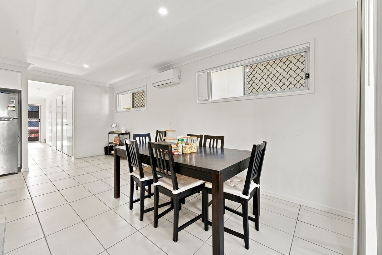 35/19 Whittley Court — photo 7 of 30