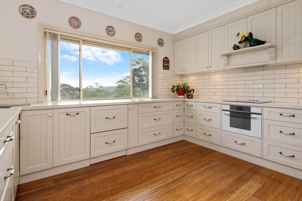 17 Batemans Road — photo 8 of 30