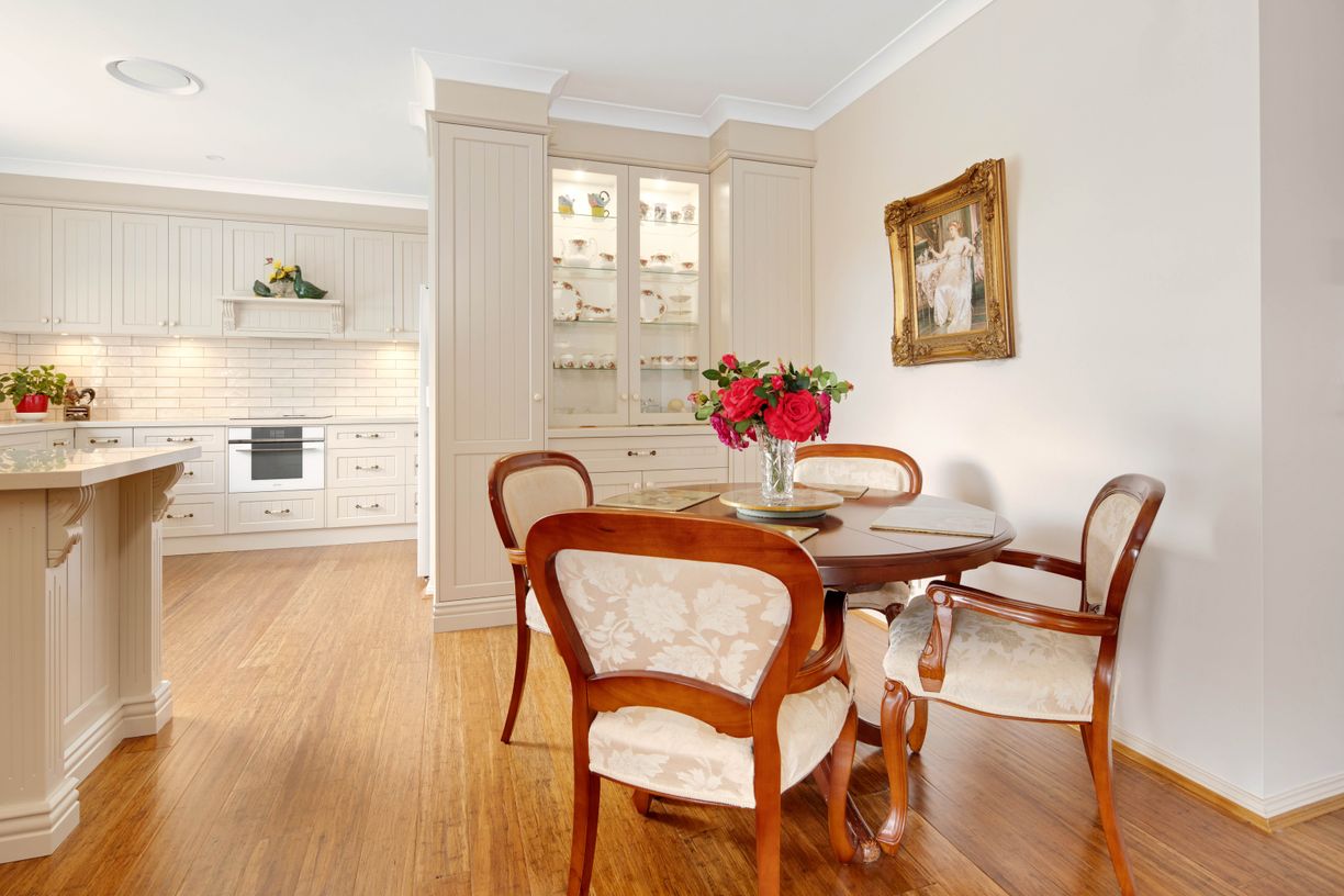 17 Batemans Road — photo 9 of 30