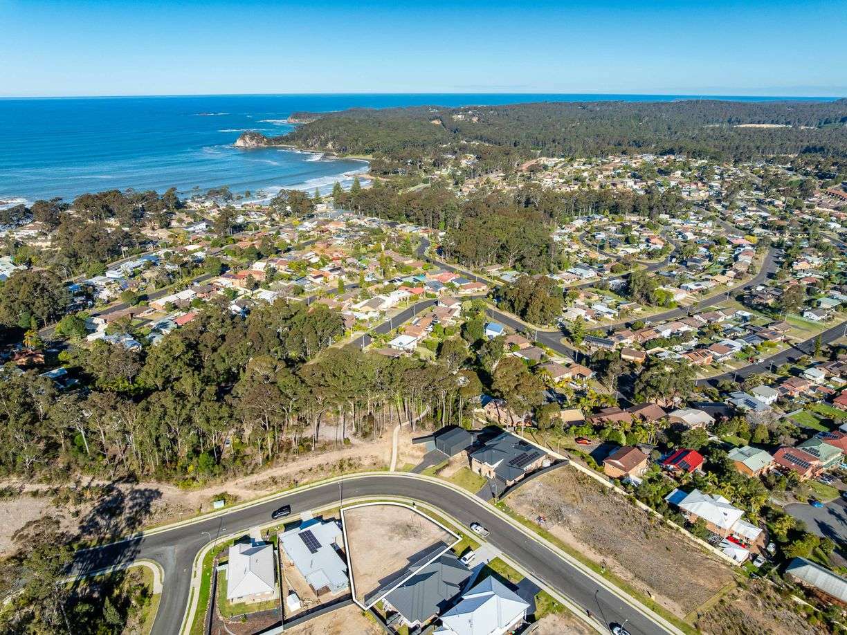 59 Freycinet Drive — photo 9 of 10