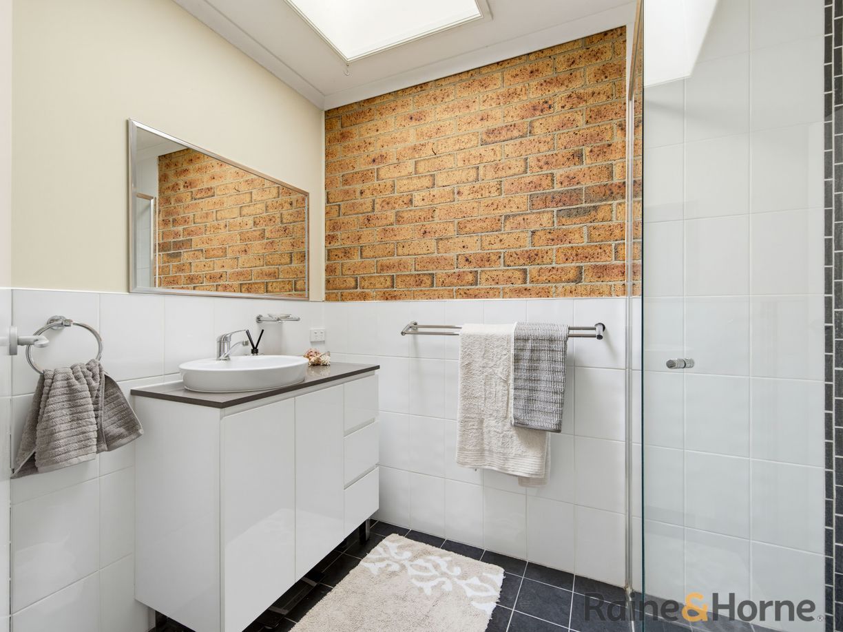 3/6 Lisa Place — photo 15 of 25