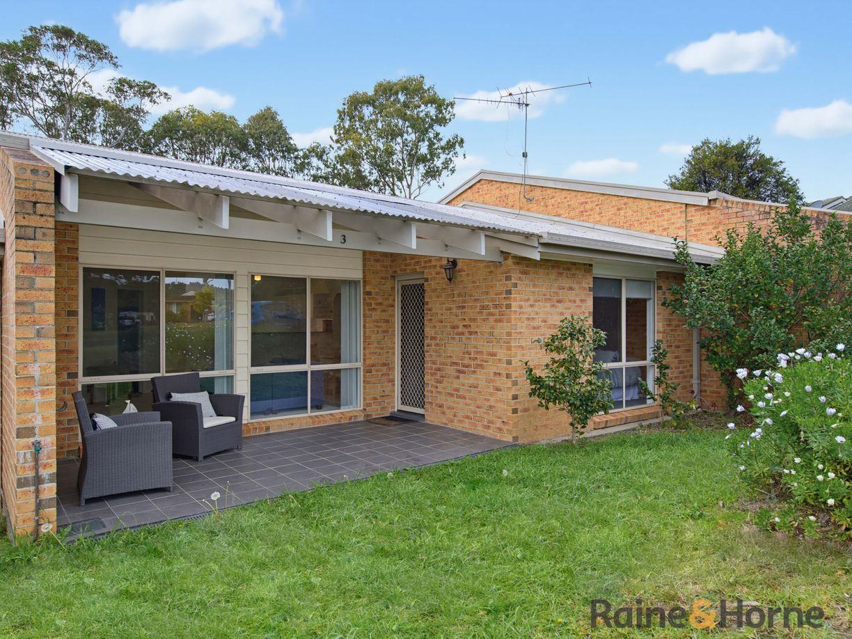 3/6 Lisa Place — photo from Raine & Horne Batemans Bay